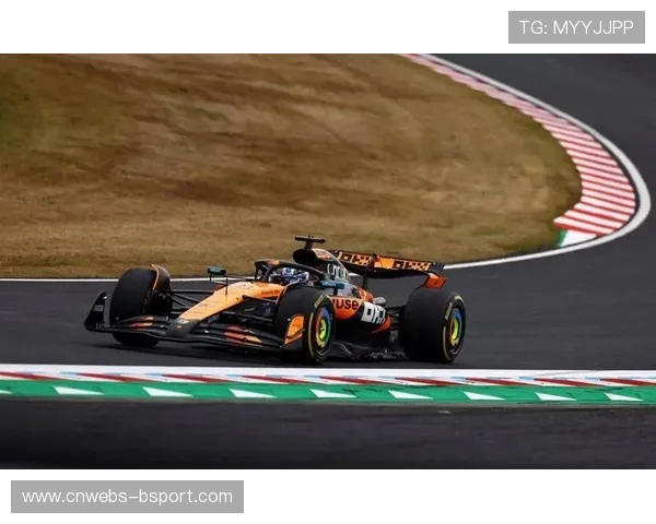 维斯塔潘心理战术施压迈凯伦，车队内部矛盾可利用